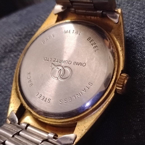 Sergio Valente Gold Classic Presidential Watch - Picture 6 of 8